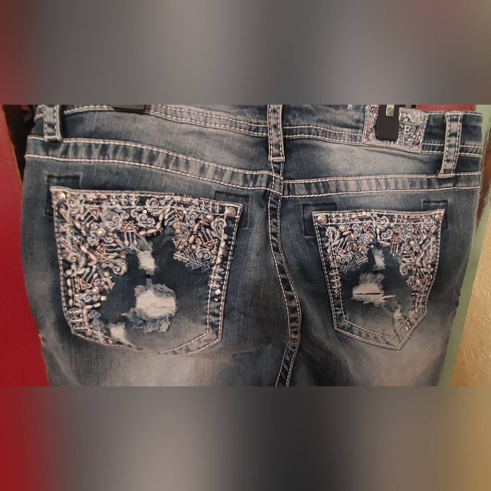 Grace in LA cropped jeans (capris) size 31 Easy Fit